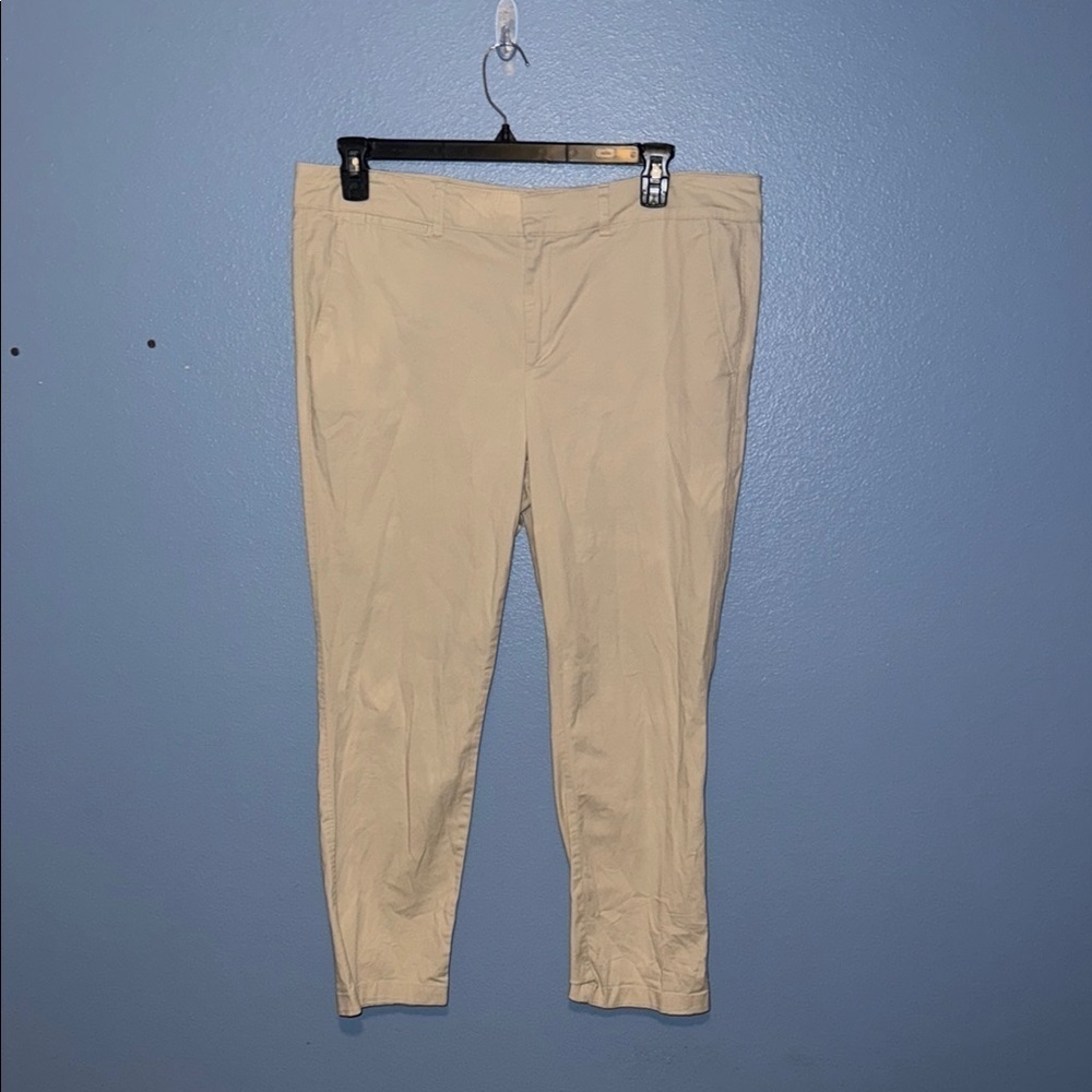 Ann Taylor Cream Chinos Khakis - size 14. B7